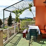 Holidays Svetin Apartment *