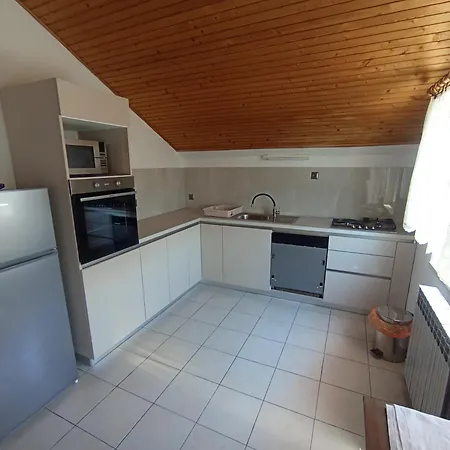 Holidays Svetin Apartment
