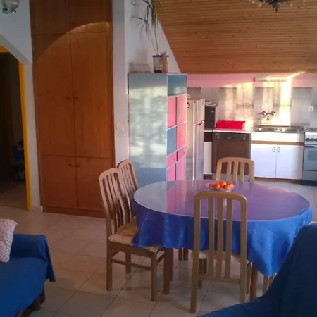 Svetin Apartment *
