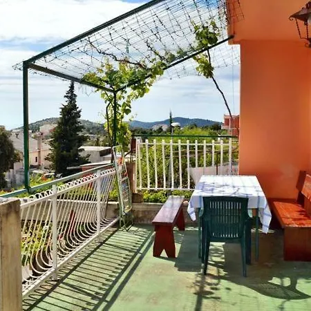 Holidays Svetin Apartment *