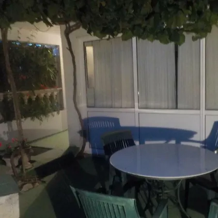 Holidays Svetin Apartment Grebastica